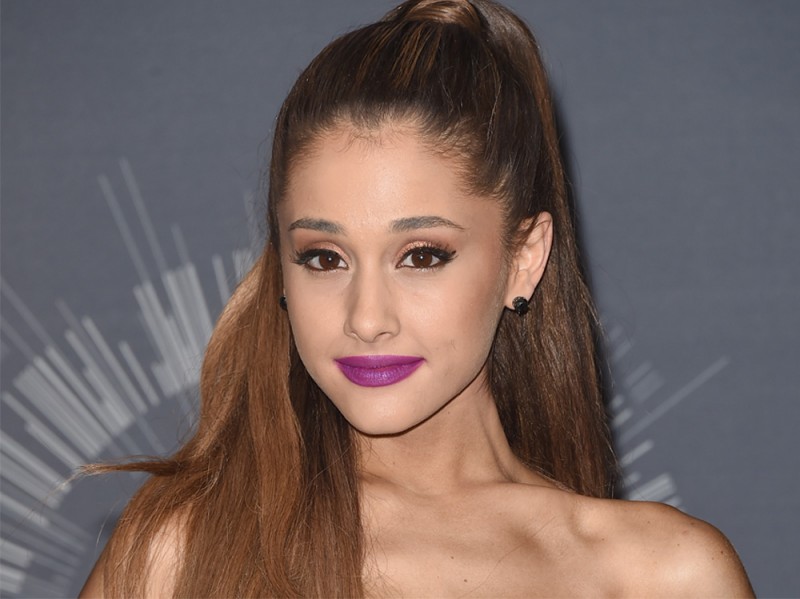 Ariana-grande-make-up-2