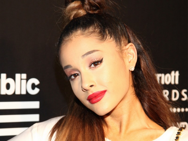 Ariana-grande-make-up-5