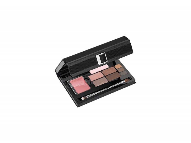 Emily-Ratajkowski-make-up-capelli-lancome-MES-INCONTOURNABLES-DE-PARISIENNE