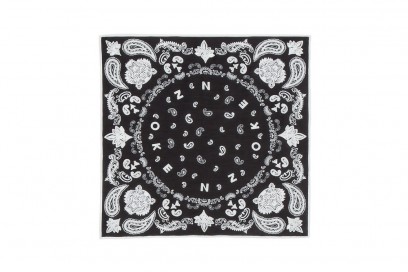 Foulard-Kenzo_web