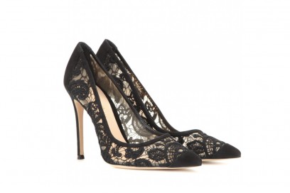 GIANVITO-ROSSI-Macramé-lace-and-suede-pumps_mytheresa