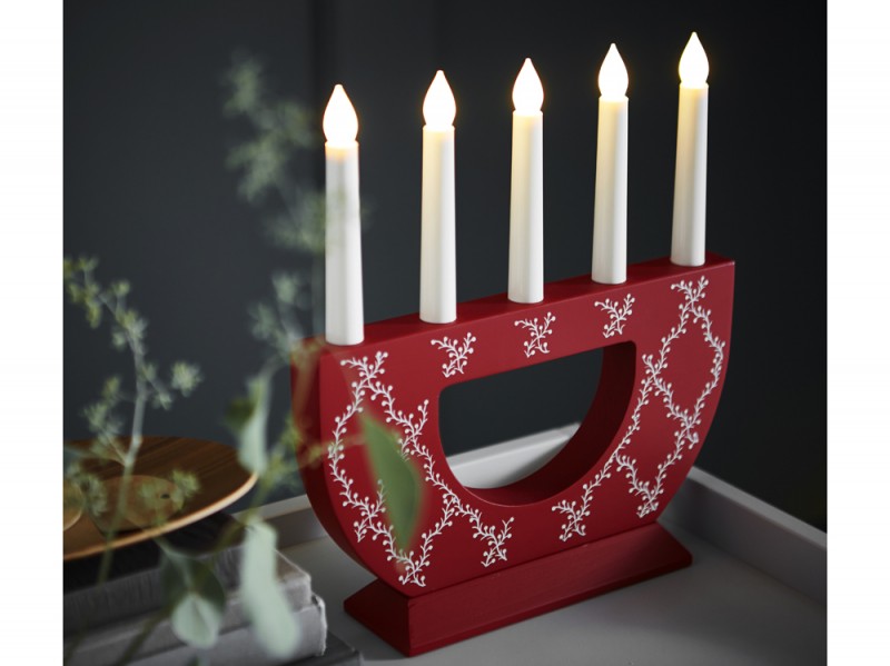 Il candelabro a LED STRALA