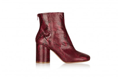 MAISON-MARGIELA-Snake-effect-leather-ankle-boots_NET