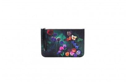 MBMJ-clutch-pouchDISNEY_I-AM-NOT-LIKE-OTHER-GIRLS-via-STYLEBOP