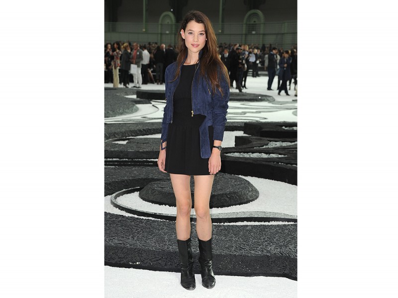 astrid berges frisbey sfilata chanel spring summer 2011