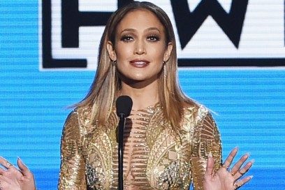 jennifer-lopez-american-music-awards-2015-07