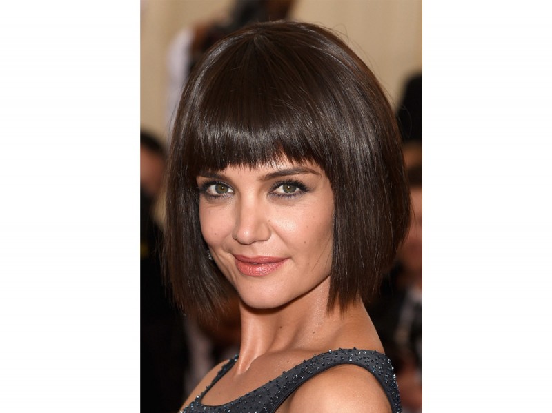 tagli-capelli-medi-katie-holmes