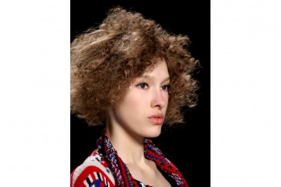 tagli-capelli-ricci-autunno-inverno-2015-sfilata-Desigual-02