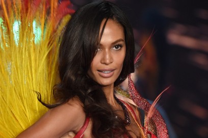 victoria-secret-fashion-show-2015-joan-smalls