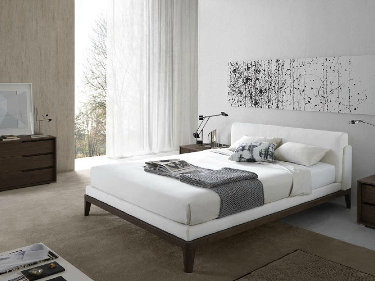 Double bed / contemporary / by Ferruccio Laviani / upholstered