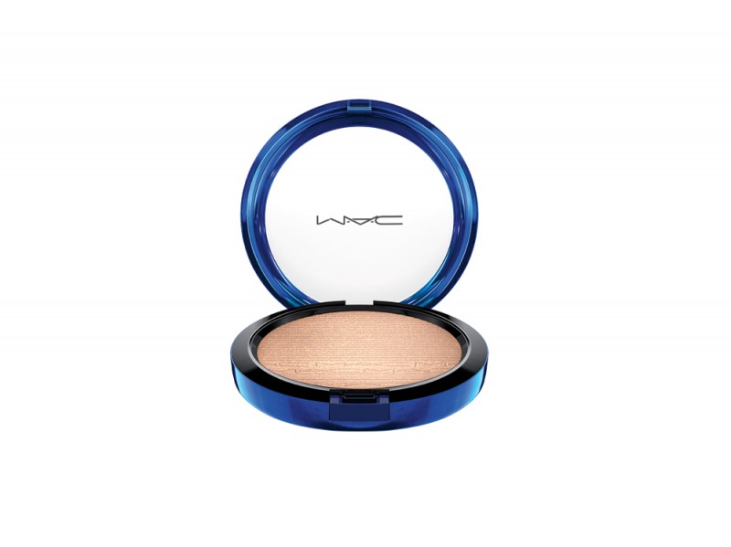 MAC_HolidayColour_MacMagicoftheNight_InExtraDimensionSkinFinish_OhDarling_72dpiCMYK