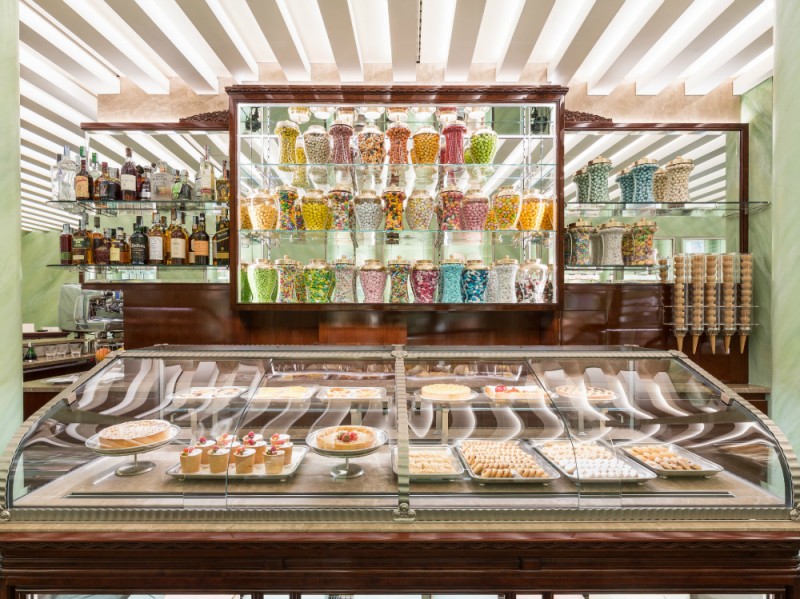 Vetrina Pasticceria Marchesi Monte Napoleone