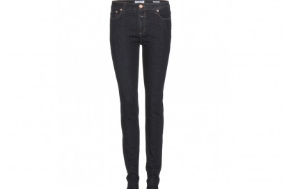 closed skinny jeans