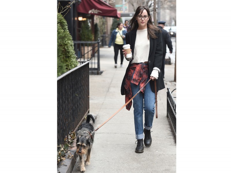 dakota-johnson-olycom