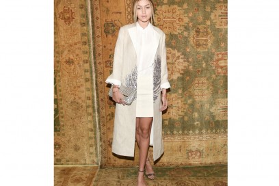 gigi-hadid-look-tory-burch-olycom.jpg