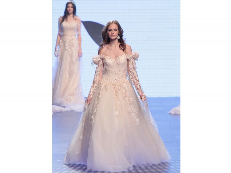 nicole-spose-ARAB16604-AlessandraRinaudoLookbook-moda-sposa-2016-730