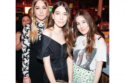 Este-Haim_Danielle-Haim_Alana-Haim