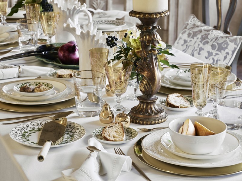 I dettagli della tavola Versailles