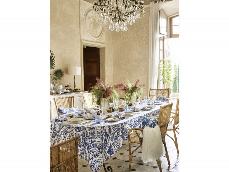 La sala da pranzo della collezione Cabinet