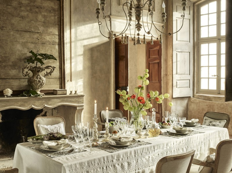 La tavola della collezione Versailles