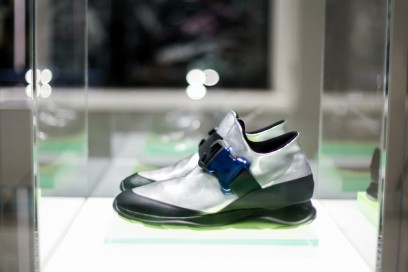 Le-famose-sneakers-di-Christopher-Kane-LCM-AW16-(3-di-3)