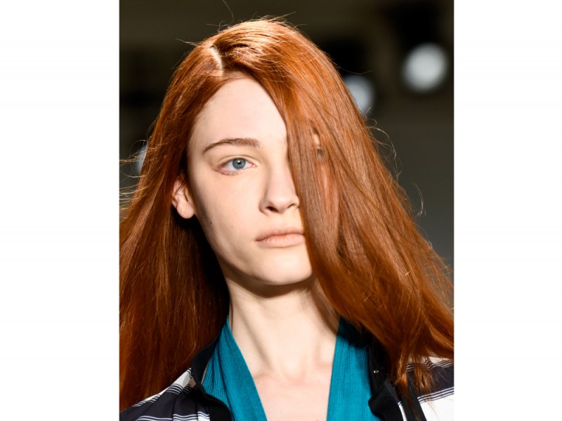 capelli-colore-tendenze-2016-sfilata-Kaal-E-Suktae