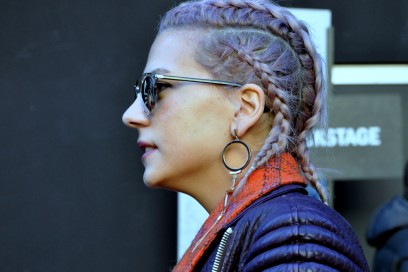 capelli-opal-viola–street-style-milano-2016