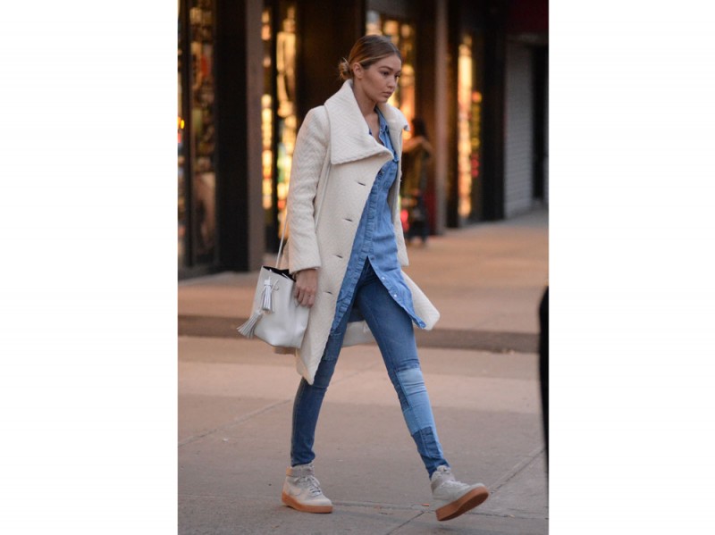 gigi-hadid borsa tom ford