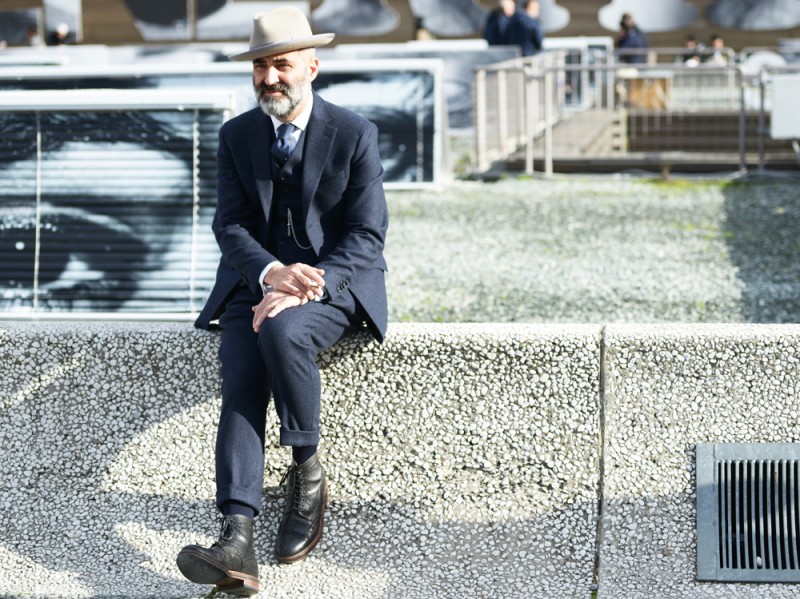 pitti-1-16-signore-muretto