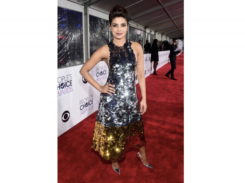 priyanka-chopra-vera-wang