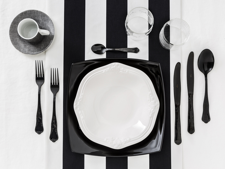 7 Dalani tavola Black and White trend Primavera