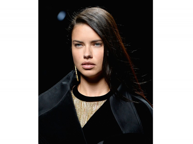 Adriana Lima Make Up 11