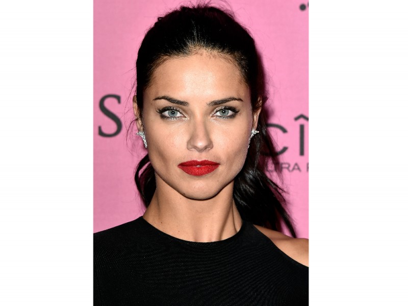 Adriana Lima Make Up 6