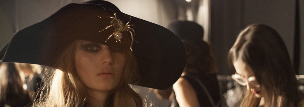 COVER-charlotte-olympia-sfilata-DESKTOP