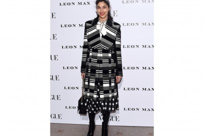 Caroline Issa in black&white