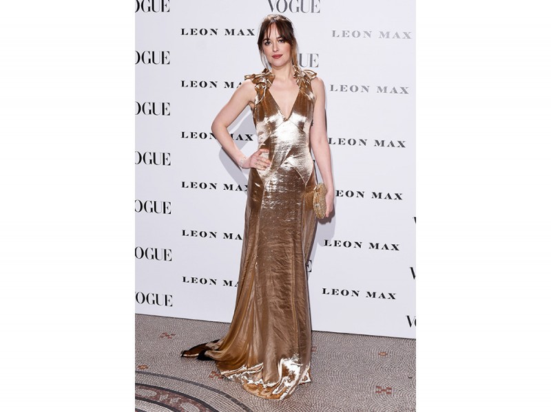 Dakota Johnson in Marc Jacobs