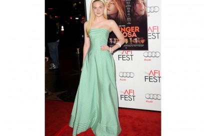 Elle Fanning in Oscar de La Renta verde