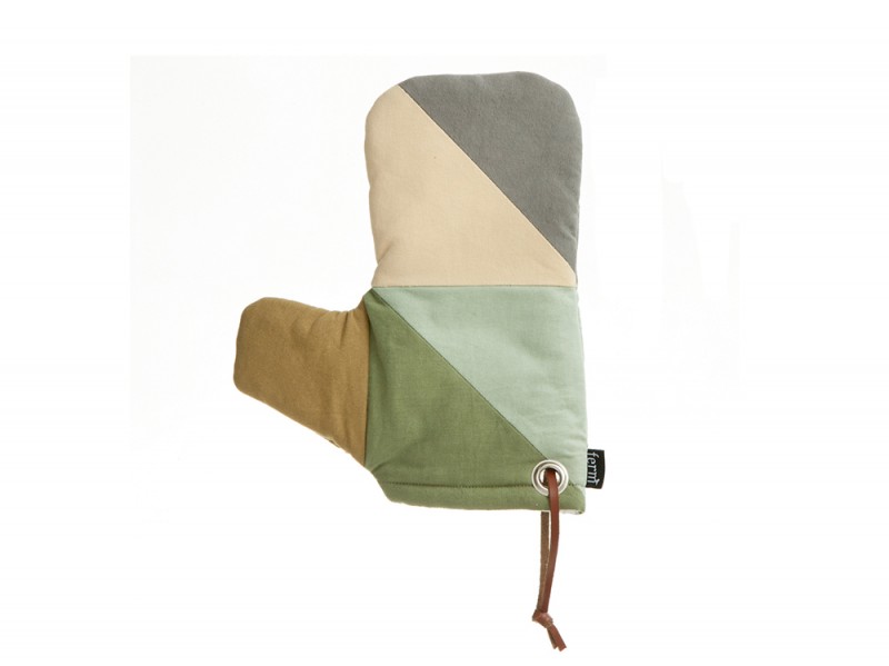 Ferm Living – Triangle Oven Mitt