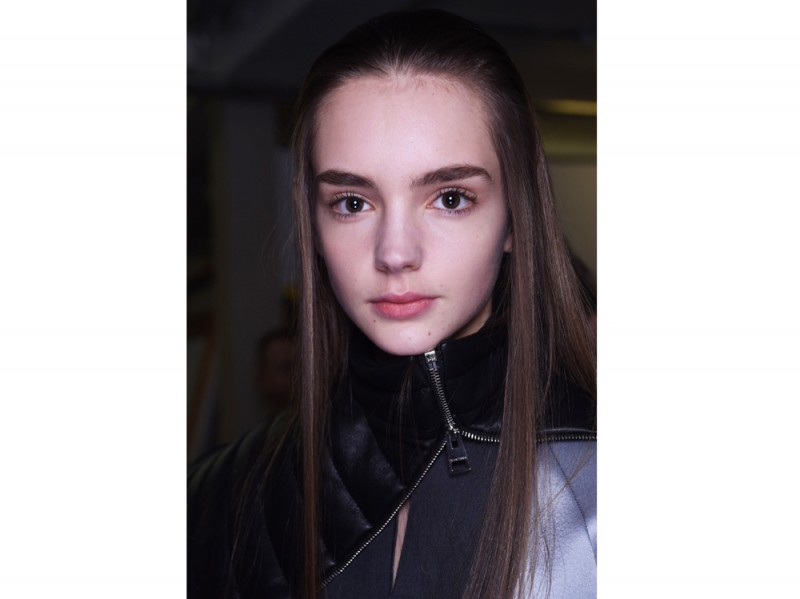 NARS-J.W.-Anderson-AW16-Beauty-Look-1