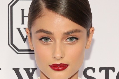 Taylor-Hill-beauty-look-1