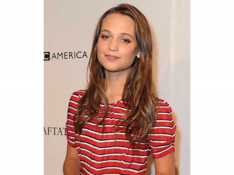 alicia-vikander-sciolti