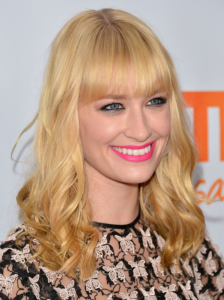 beth-behrs-look-capelli-01