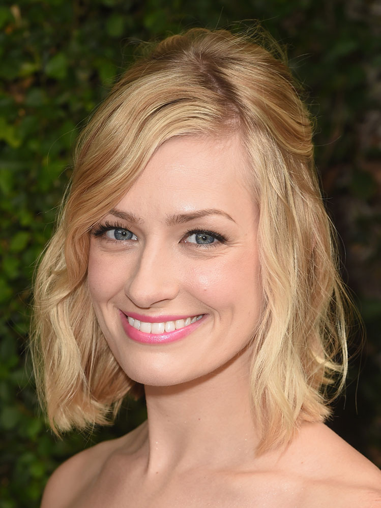 beth-behrs-look-capelli-13