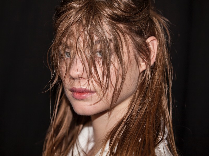 christopher-kane-autunno-inverno-2016-backstage-beauty-6