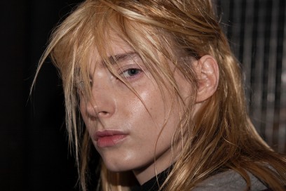 christopher-kane-autunno-inverno-2016-backstage-beauty-7