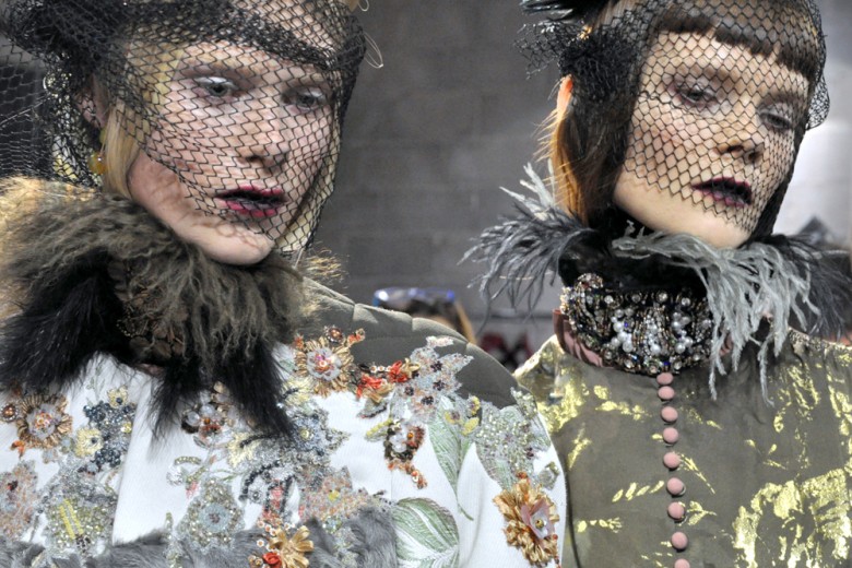 Antonio Marras A/I 2016: labbra dark per un beauty look vittoriano