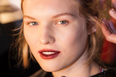 erdem-autunno-inverno-2016-backstage-beauty-17
