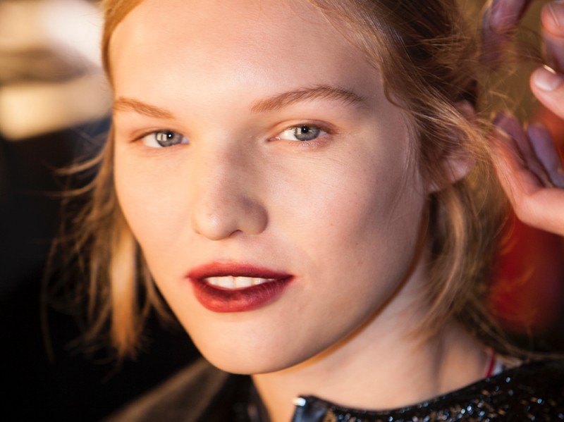 erdem-autunno-inverno-2016-backstage-beauty-17