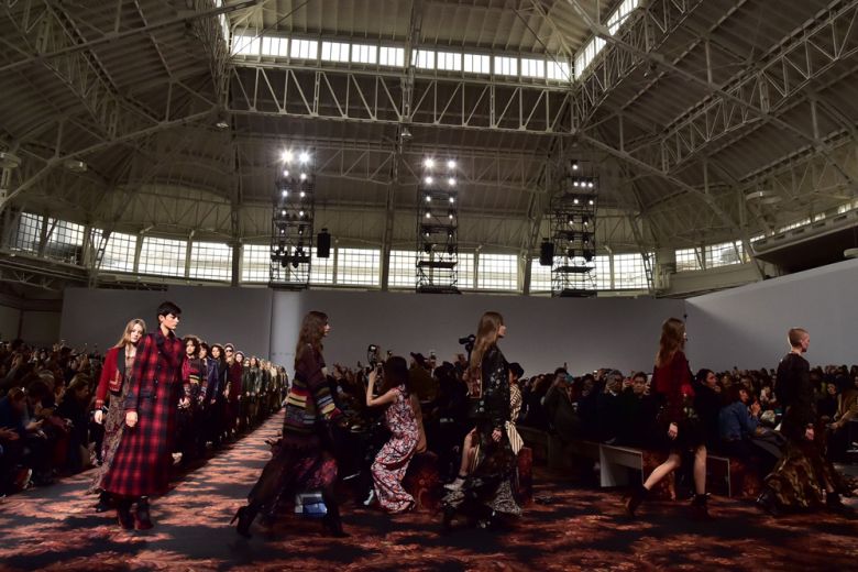 Etro Autunno-Inverno 2016/17: la sfilata e le curiosità