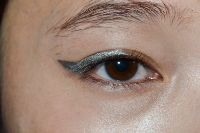 eyeliner-tendenze-primavera-estate-2016-Lutz-Huelle